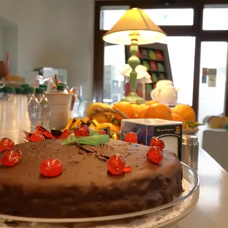 Al Postale 17 Отель типа 