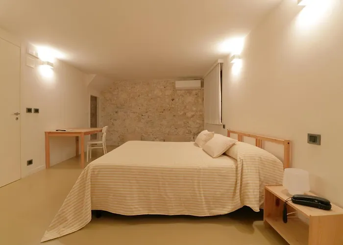 Al Postale 17 Bed & Breakfast